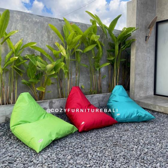 Triangle Chair (L)