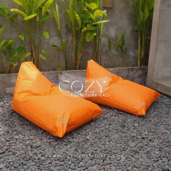 Triangle Chair (L)