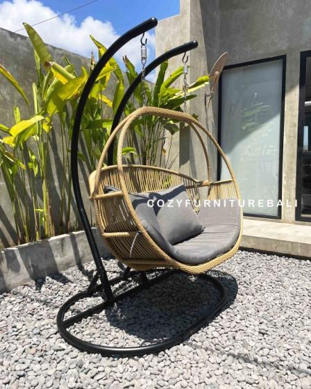 Hanging Chair Type 01